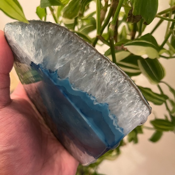 Blue Agate Crystal - Picture 6 of 12